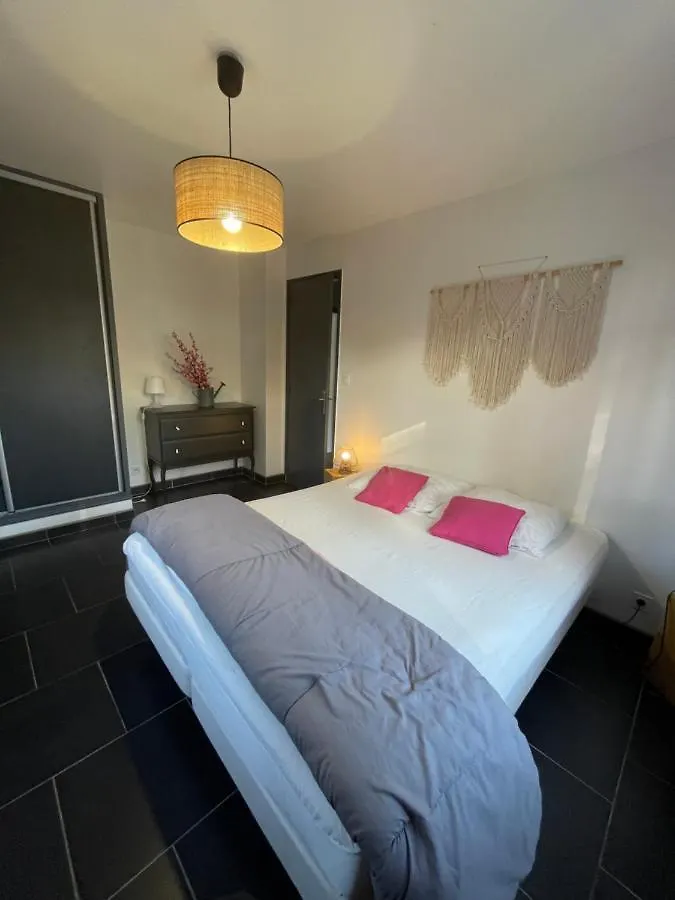 Holiday home Home Cassis - Maison Les Calanques - Piscine Chauffee