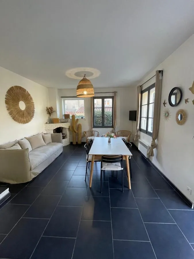 Home Cassis - Maison Les Calanques - Piscine Chauffee A 30C Holiday home