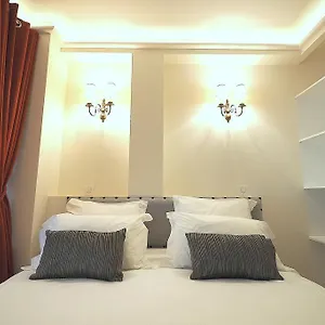 https://louvre-opera-classic-chicsuites.fr-paris.fr